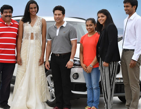 pv sindhu,fashion interest,sachin,bmw,pv sindhu interest on fashion  సింధు వాళ్లకి ఏమాత్రం తీసిపోదు!